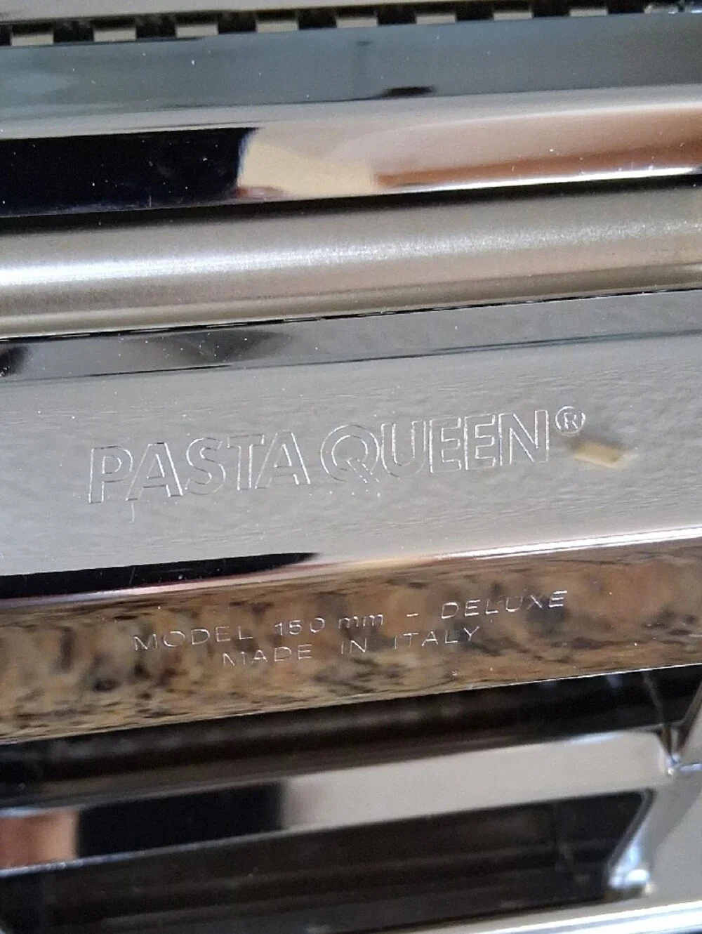 Himark Kitchen Gourmet Pasta Queen Noodle Making Machine. Crome Plated Steel.
